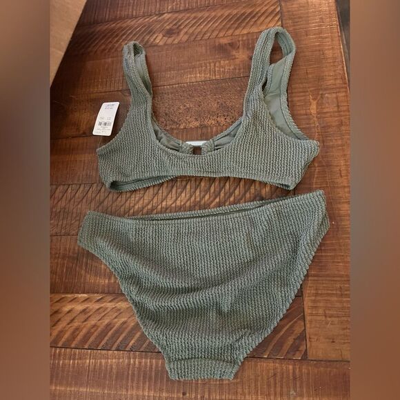 NWT Aerie FULL SET Shimmery Crinkle Ring Scoop Top + Full Coverage Bottom Olive - Picture 3 of 4